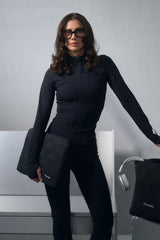 FormFlex Zip Through - Black
