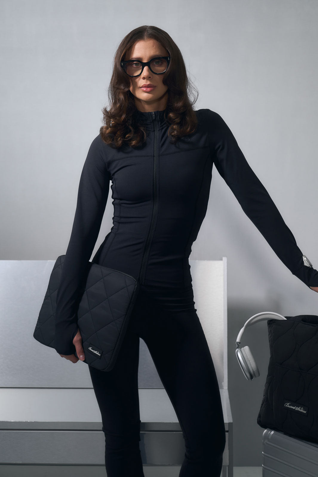 FormFlex Zip Through - Black
