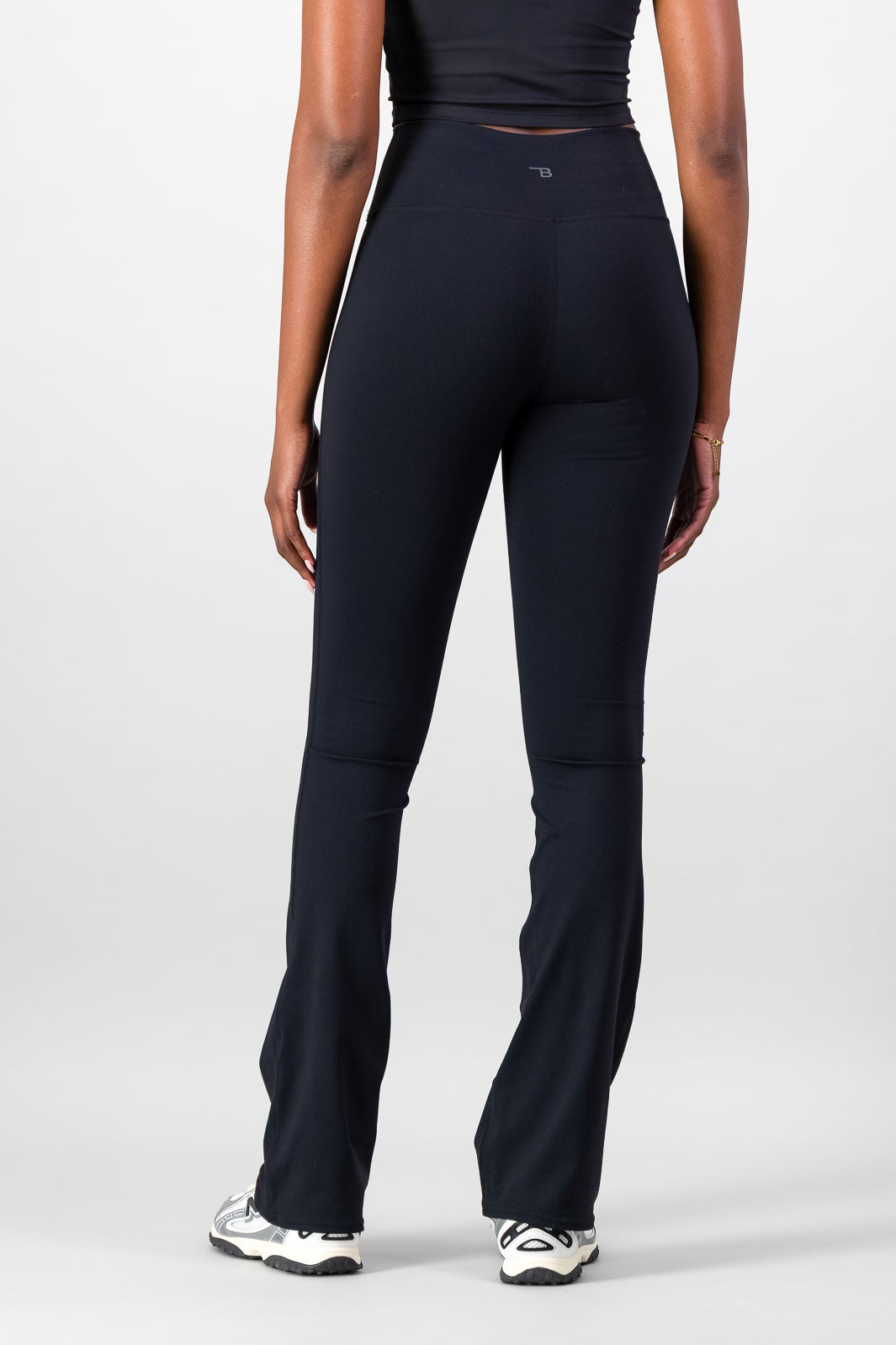 Fluid Flared Legging