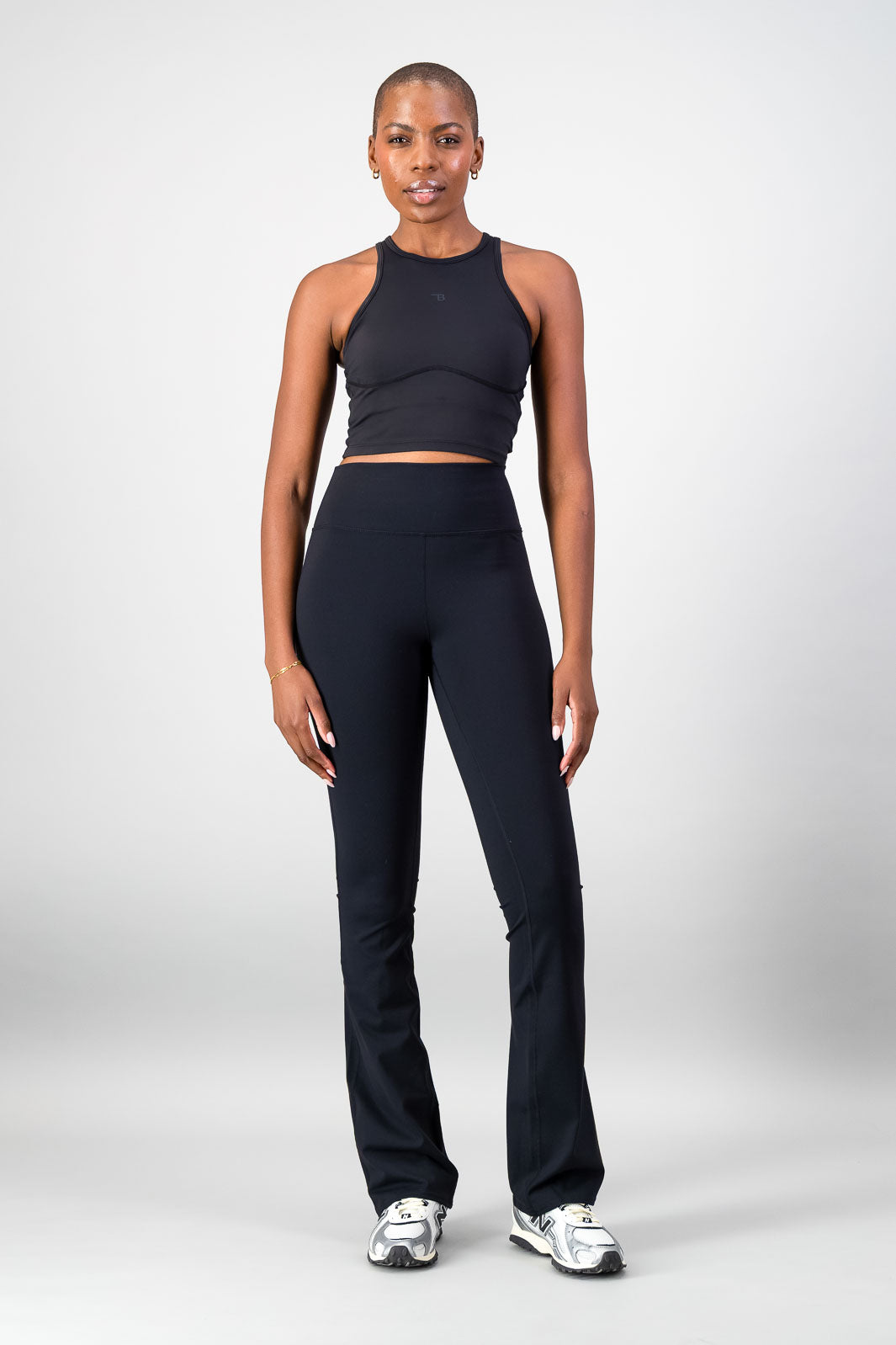 Form Flared Legging - Black